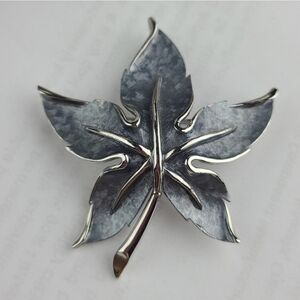 Kramer Brooch silver light blue enamel maple Leaf  brooch Pin